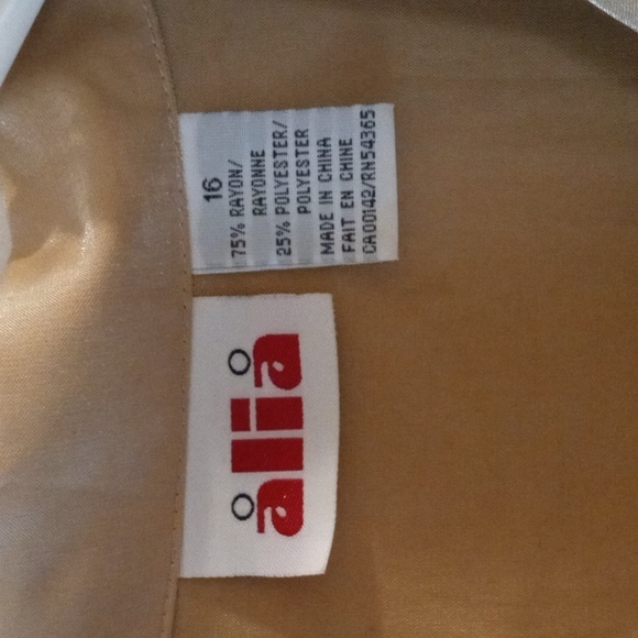 💛🥇Gold Blouse by ALIA | Size 16🥇💛 - Picture 3 of 7